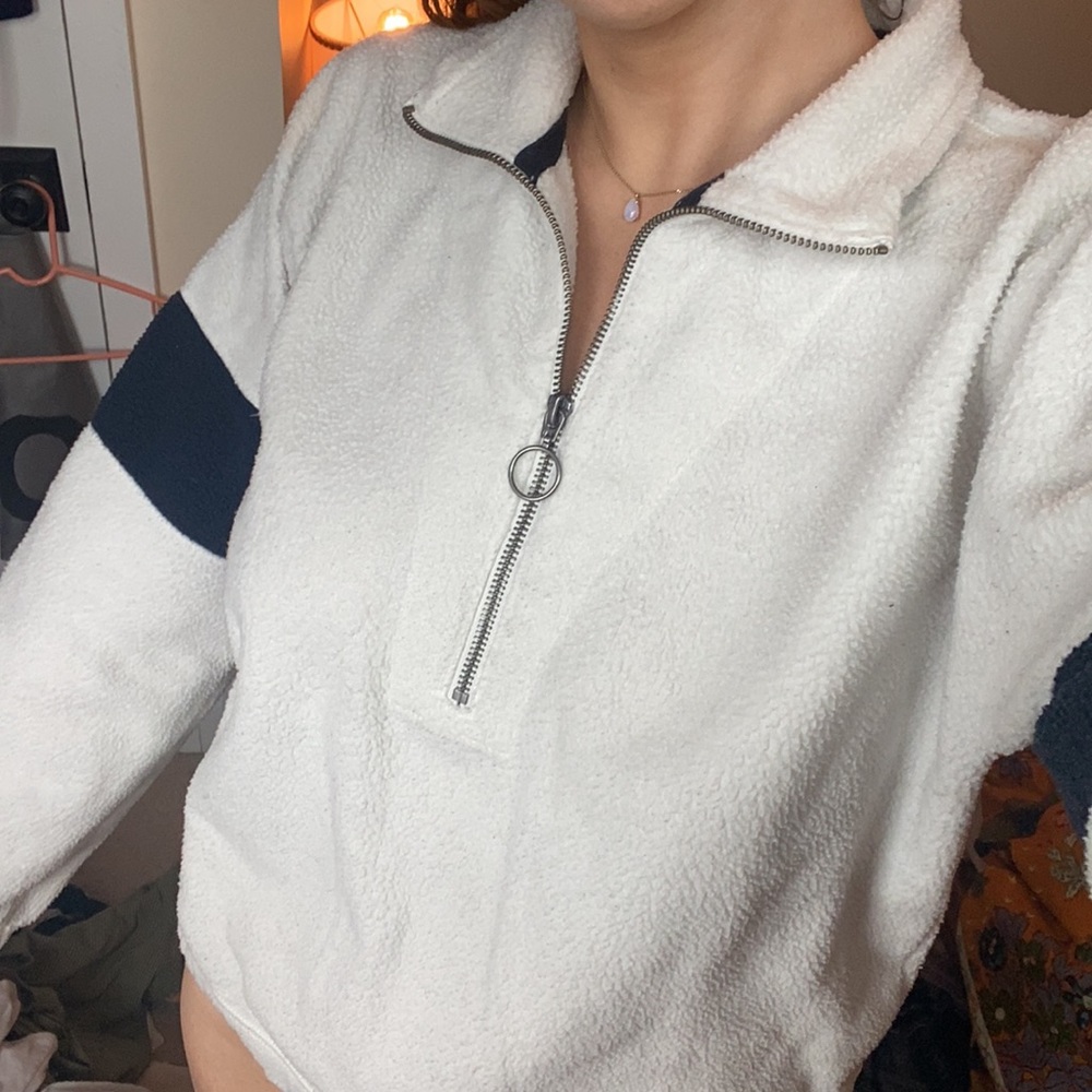 Abercrombie & Fitch Half Zip Sweatshirt - Picture 5 of 7